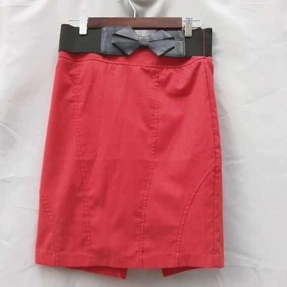 ❤️ Maurices mini skirt ❤️ Valentine's - Picture 1 of 9